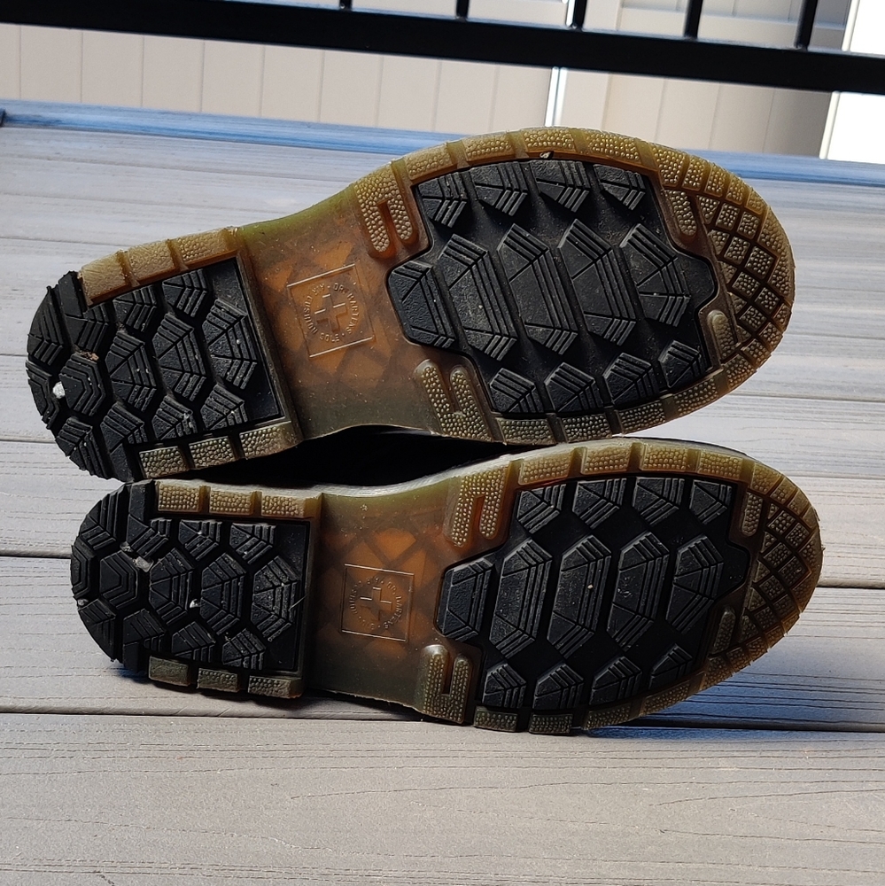 Dr. Martens - Picture 4 of 5